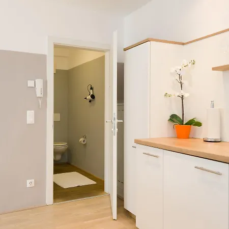 Christian Apartments Oper - Contactless Check In Vienna Esterno foto