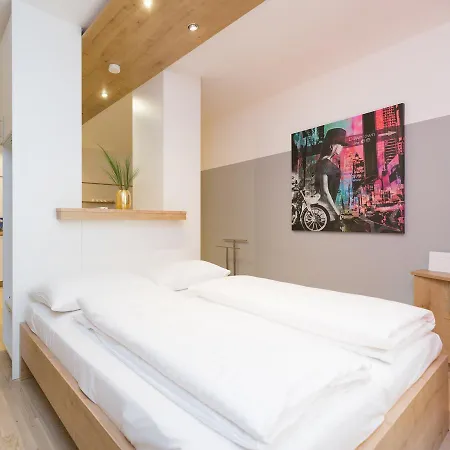 Christian Apartments Oper - Contactless Check In Vienna Esterno foto