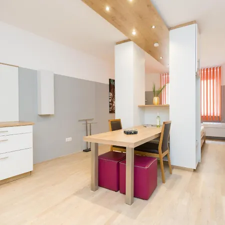 Christian Apartments Oper - Contactless Check In Vienna Esterno foto