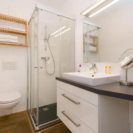 Christian Apartments Oper - Contactless Check In Vienna Esterno foto