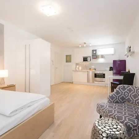Christian Apartments Oper - Contactless Check In Vienna Esterno foto