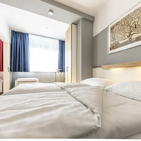 Christian Apartments Oper - Contactless Check In Vienna Esterno foto