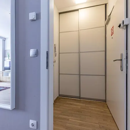 Christian Apartments Oper - Contactless Check In Vienna Esterno foto