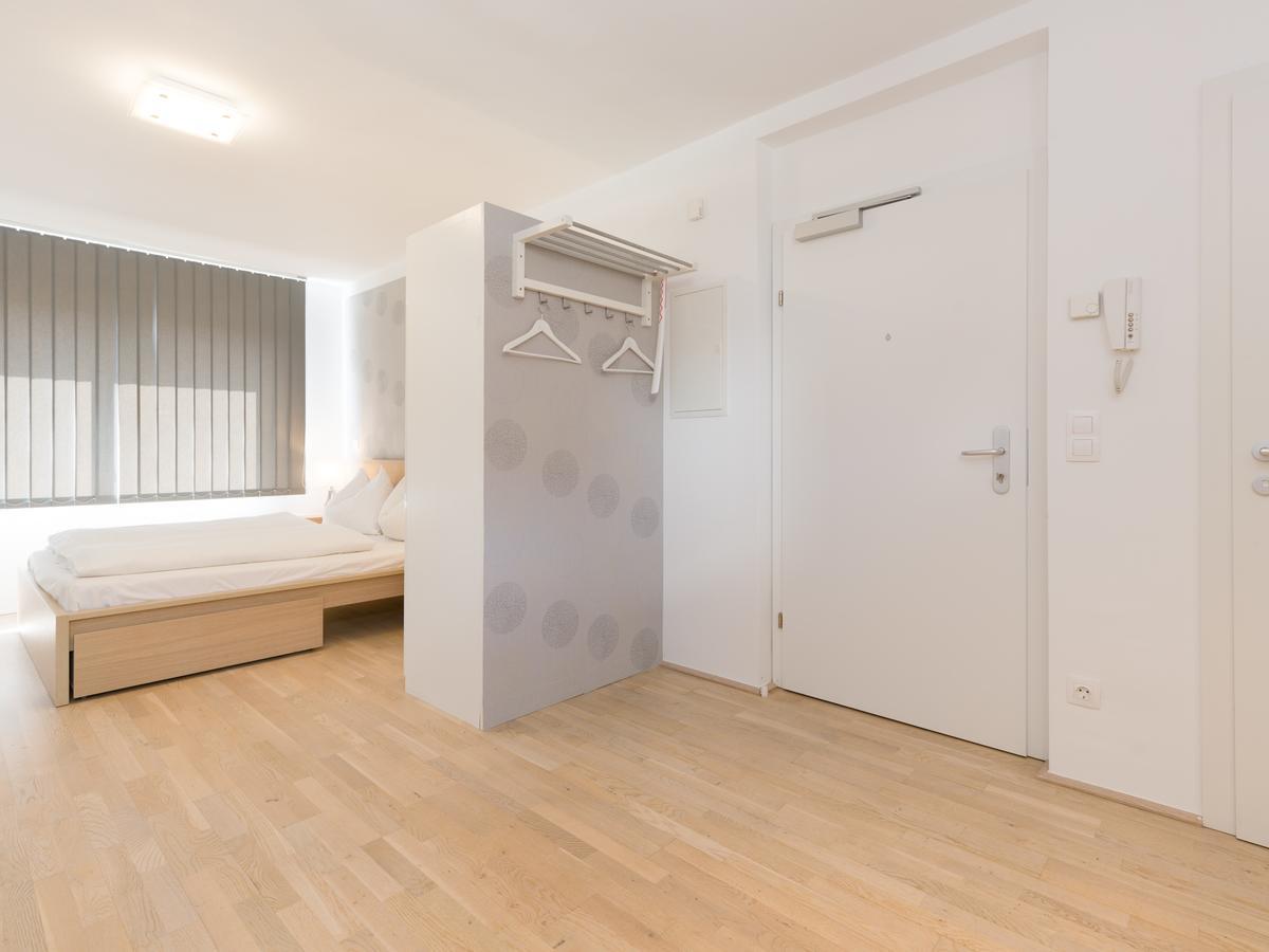 Christian Oper - Contactless Check In Apartament