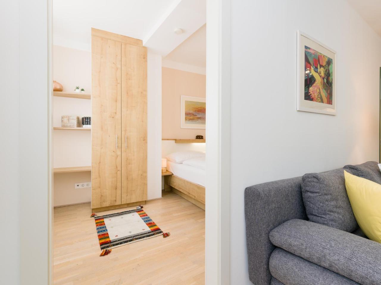 Christian Oper - Contactless Check In Apartament
