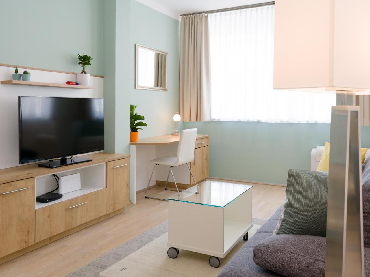 Christian Oper - Contactless Check In Apartament