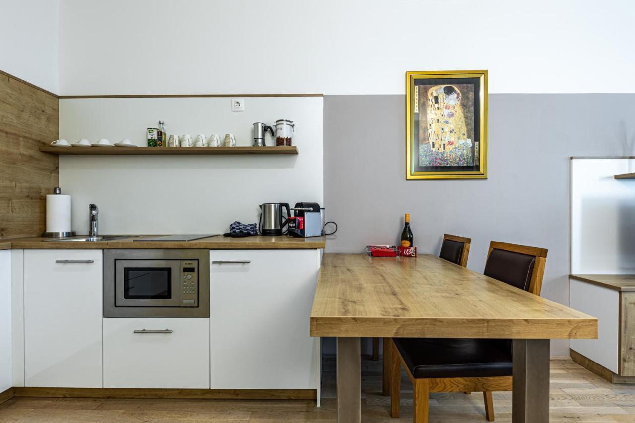 Christian Oper - Contactless Check In Apartament